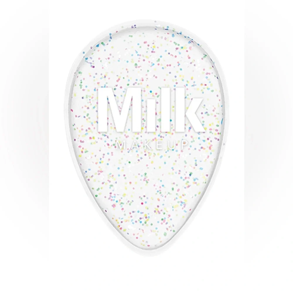 Milk Makeup: Dab + Blend Makeup Applicator